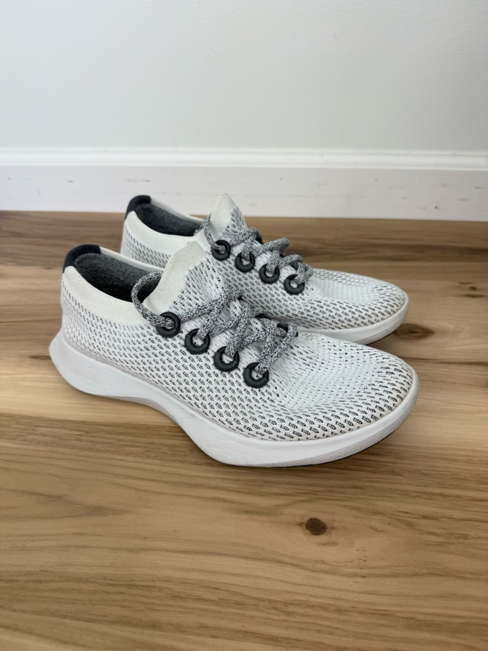 allbirds Women's White and Gray Sneakers